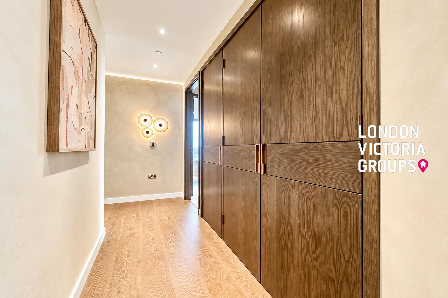 8 Carnation Way, LONDON